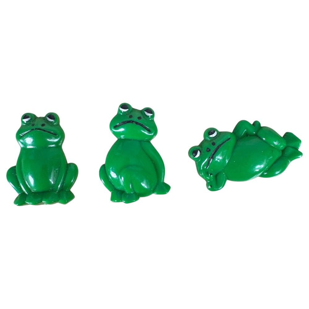 Travco Vintage Plastic Frog Magnets Anthropomorphic Set of 3